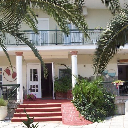 Aquarius Hotel フォルカ エクステリア 写真