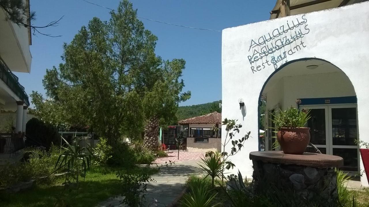 Aquarius Hotel フォルカ エクステリア 写真
