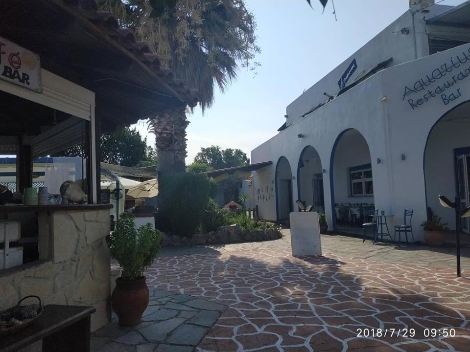 Aquarius Hotel フォルカ エクステリア 写真